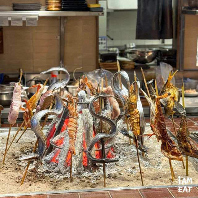 ร้านญี่ปุ่นเปิดใหม่ใช้การย่างซีฟู้ดแบบโรบาทายากิ