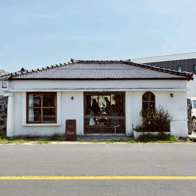 Waves Cafe☕️🤎