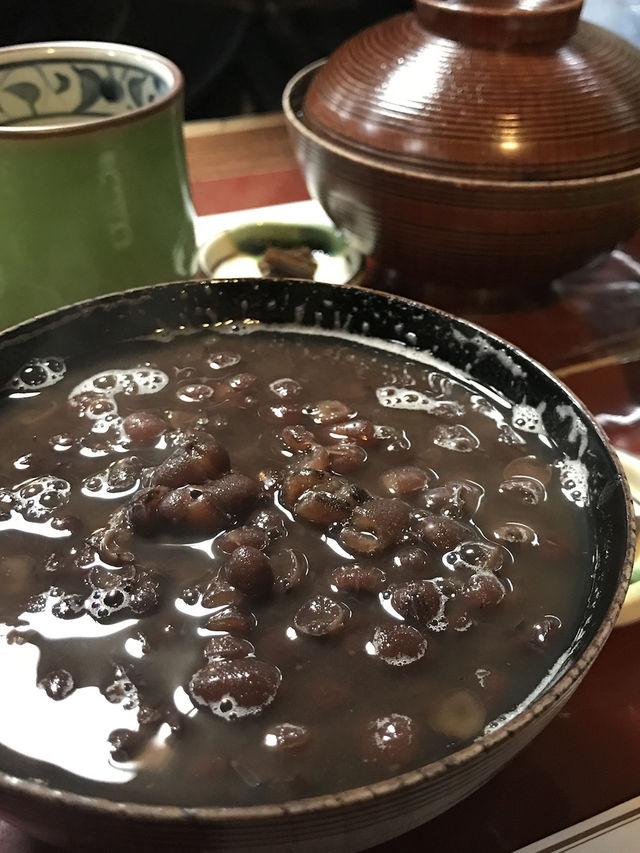 【鎌倉　小町通り、御成通りで北欧と和の折衷】