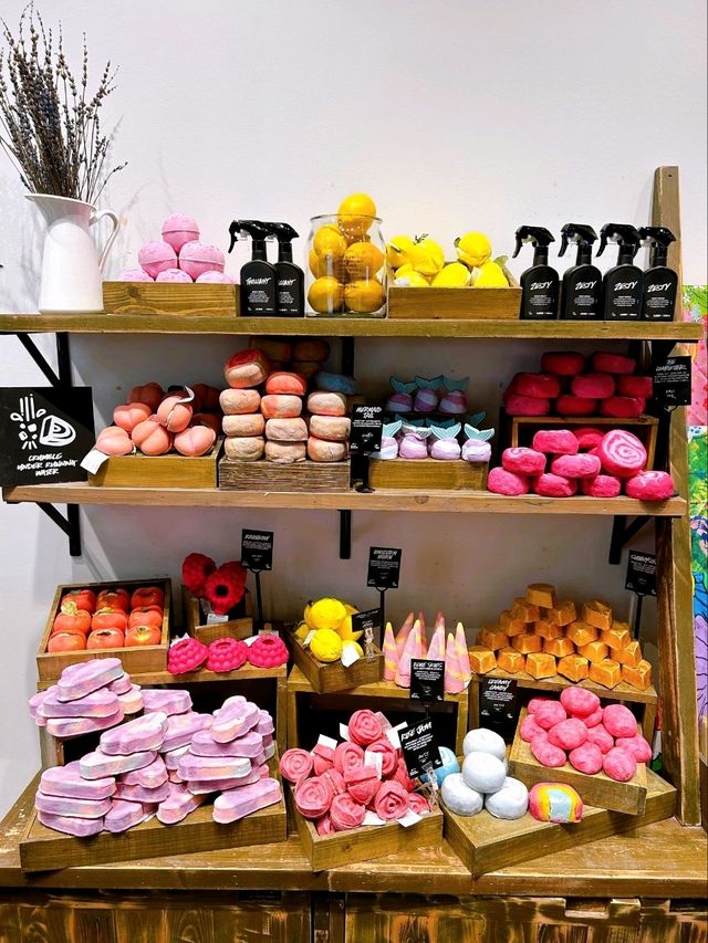 Lush at Aeon Tebrau: Smells So Good!