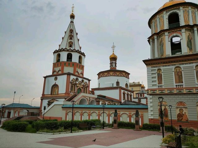 Wandering Through Irkutsk’s Landmarks Like a Local