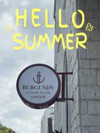 Burgundy Café @ บางแสน