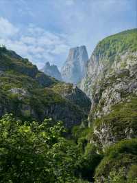 Big Rock Energy at Naranjo de Bulnes