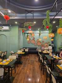 나트랑 여행 가이드 | 마담퀸 레스토랑 (Madam Queen Restaurant, Nha Trang) 
