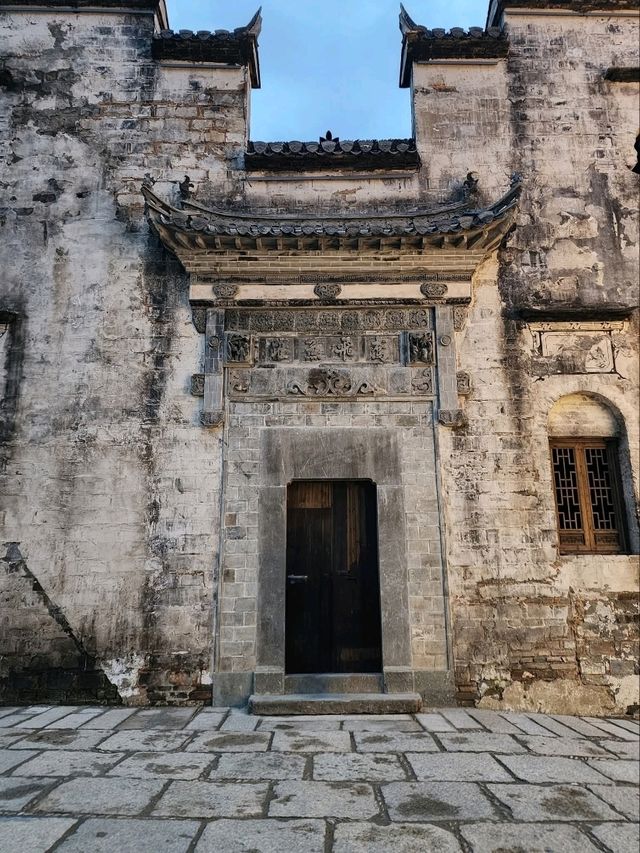 “Cliffside Harmony: Wuyuan’s Hui‑Style Living Legacy”
