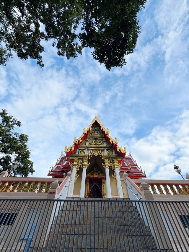 วัดเขาไม้แดง วัดสวยบนภูเขา ที่บางพระ ชลบุรี
