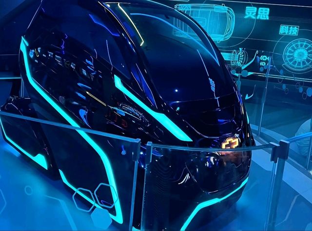 Ride in lightspeed and in style with Tron : Shanghai Disneyland