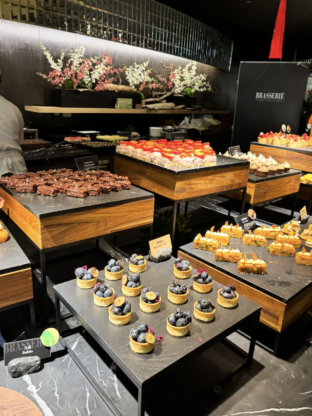 Brasserie บุฟเฟ่ต์อาหาร ที่ Regent Taipei hotel Brasserie บุฟเฟ่ต์อาหาร ที่ Regent Taipei hotel