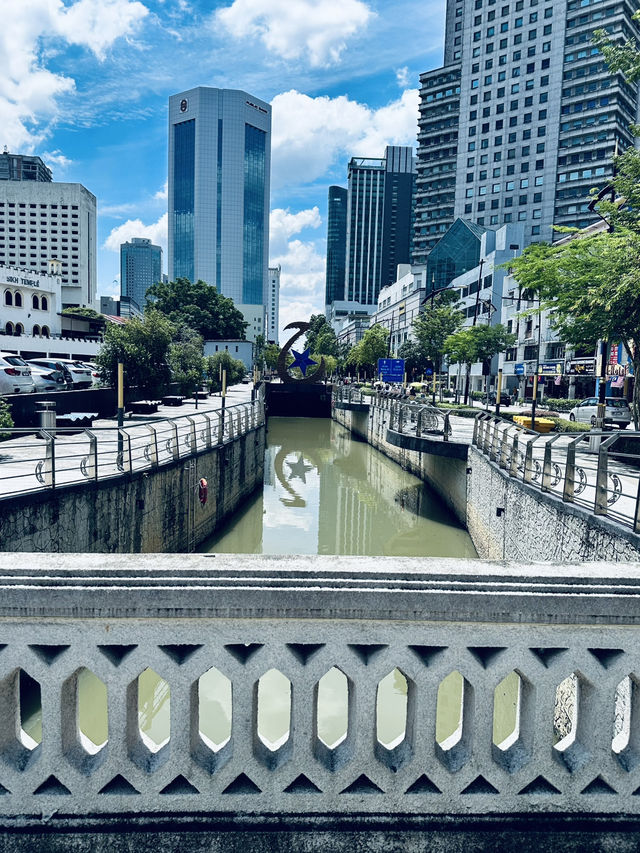 「街巷裡的煙火氣，是城市最溫暖的記憶。」