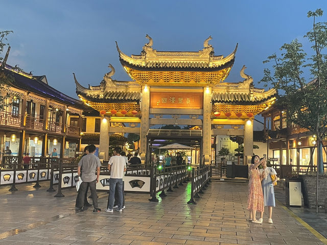 住進中國第一水鄉一周庄古鎮 住進中國第一水鄉一周庄古鎮