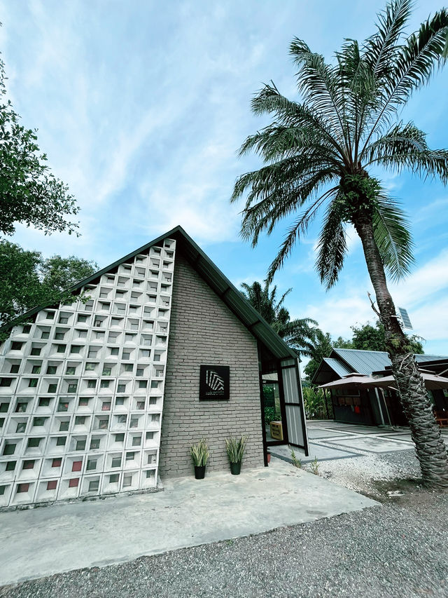 Relax and Refuel at Lakeside Café, Sepang Circuit’s Hidden Gem