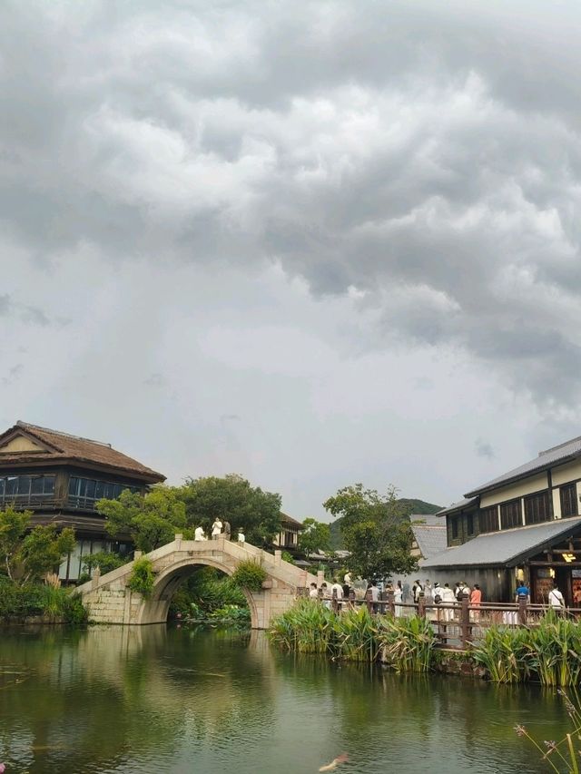 Wuxi Trip: Ling shan Grand Buddha & Rainy Surprises at nian Hua bay☔🗺️ Wuxi Trip: Ling shan Grand Buddha & Rainy Surprises at nian Hua bay☔🗺️