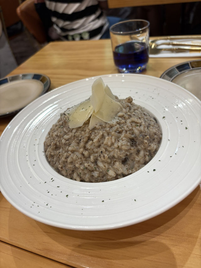 【香港油麻地】 森林綠洲主題餐廳 性價比CP超高 份量勁大😋