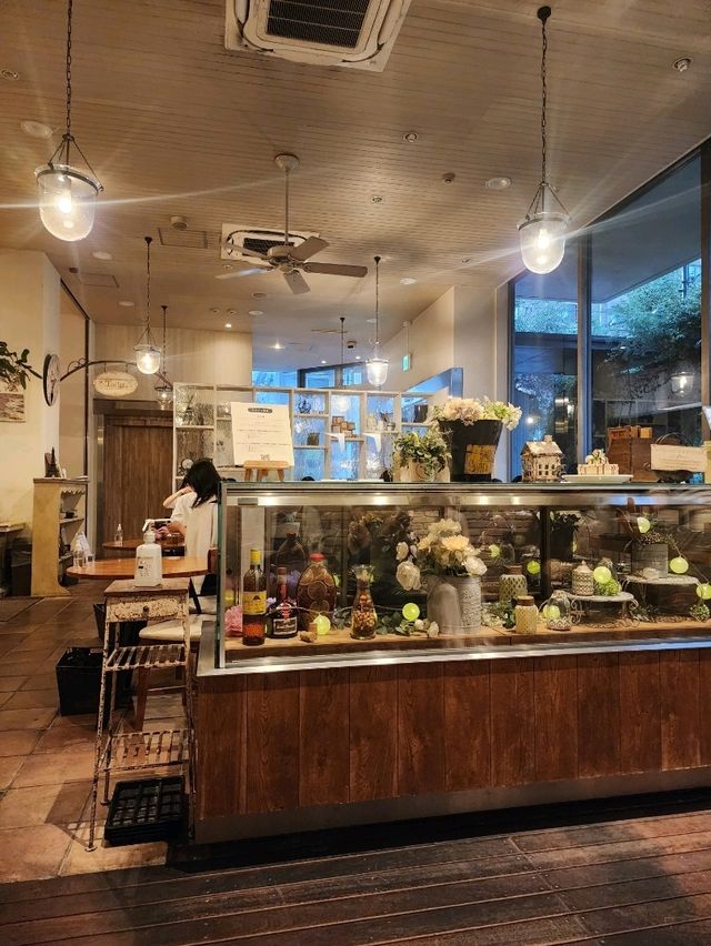 【恵比寿🇯🇵日本】映えパンケーキのお店🥞 【恵比寿🇯🇵日本】映えパンケーキのお店🥞