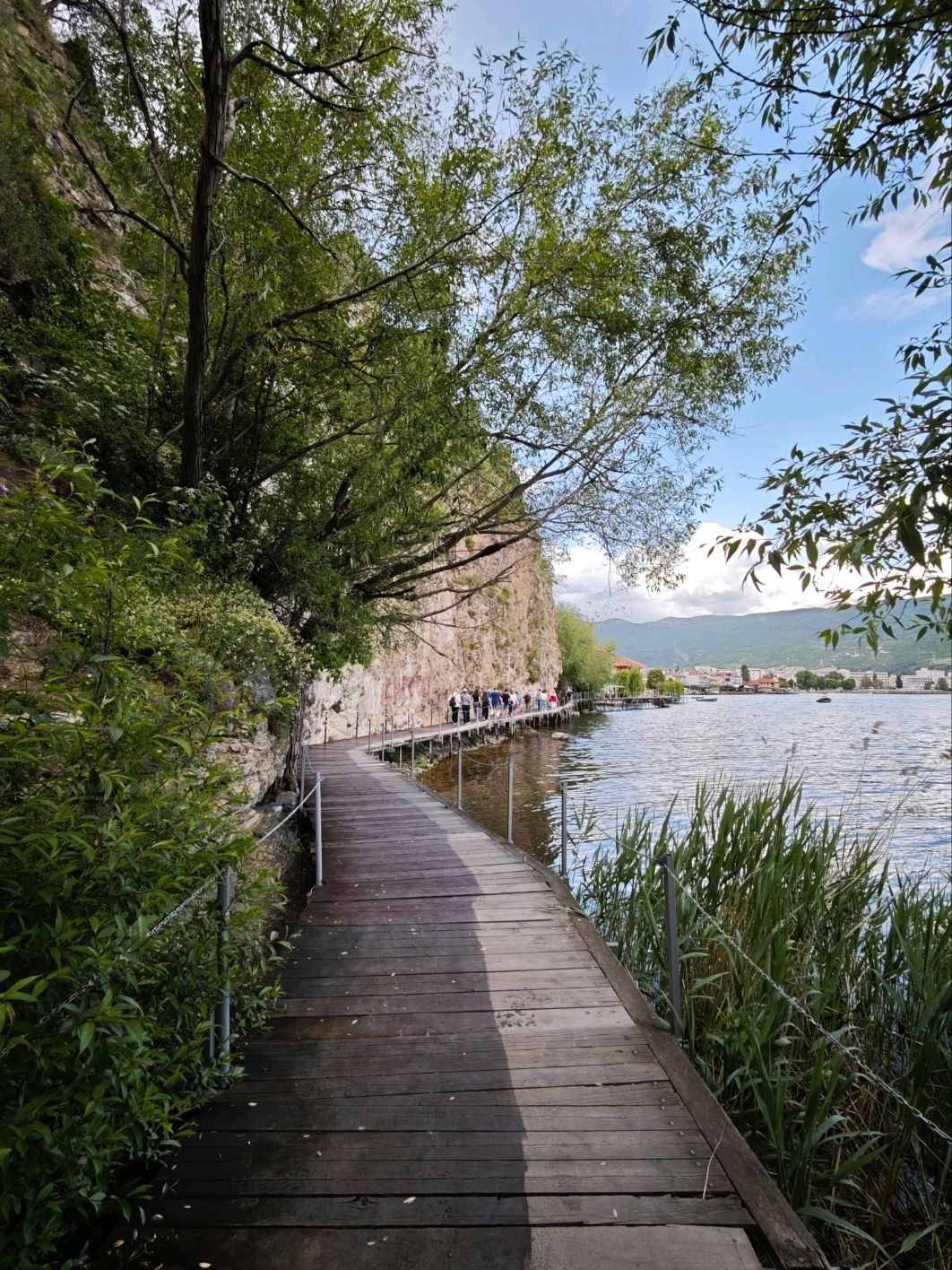 Nơi huyền thoại ven hồ gặp gỡ sự lãng mạn #TheBridgeofWishes - Ohrid Bắc Macedonia