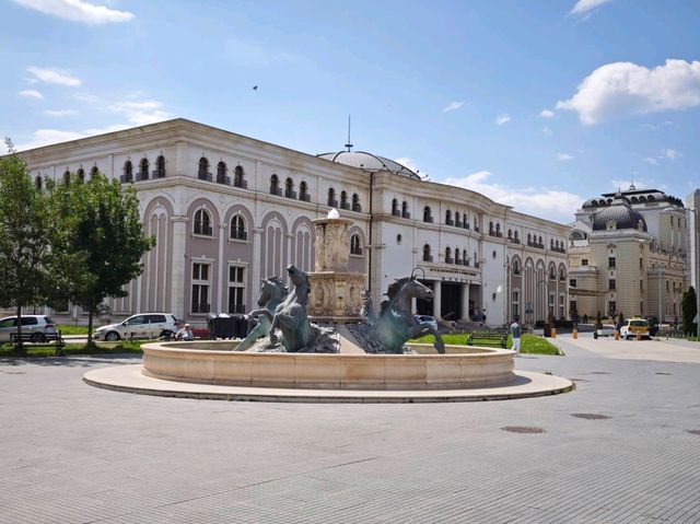 母性與權力的象徵#奧林匹亞噴泉(Fountain of the Mothers of  Macedonia )-Skopje North Macedonia 母性與權力的象徵#奧林匹亞噴泉(Fountain of the Mothers of  Macedonia )-Skopje North Macedonia
