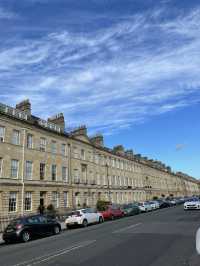 🏛️🌿 The Royal Crescent สถาปัตยกรรมโค้งสุดคลาสสิก