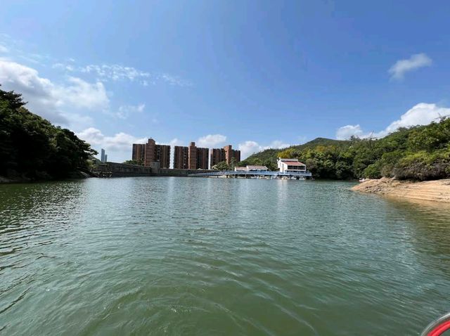 Wong Nai Chung Reservoir Park黃泥涌水塘公園