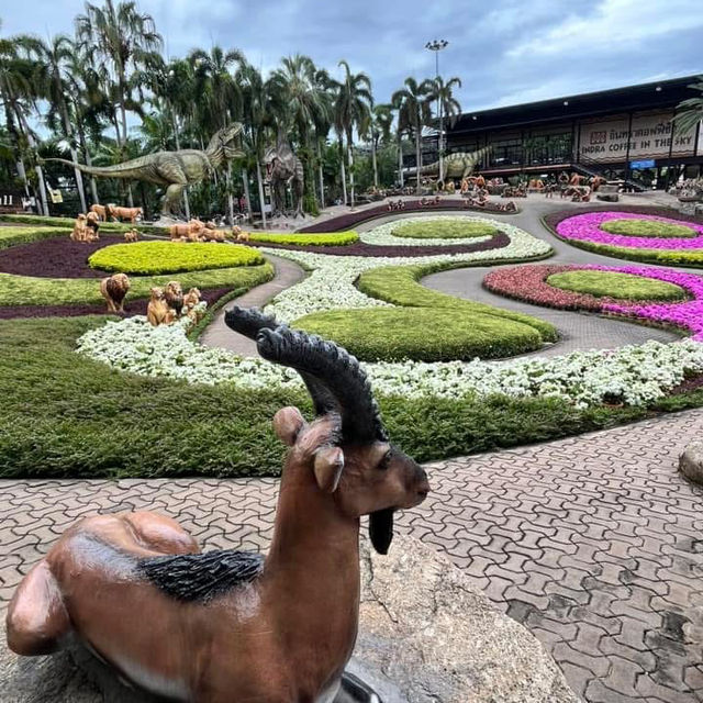 🌿 Chonburi Nong Nooch Tropical Botanical Garden — Guide 🌿 Chonburi Nong Nooch Tropical Botanical Garden — Guide