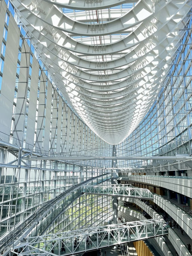 🍔 Urban Lunch & Architecture at Tokyo International Forum