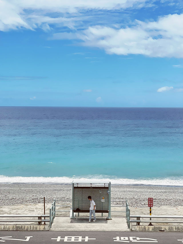 🌊 Tairan Coastline: Where Azure Skies Meet Endless Blue! ☁️