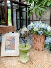 ปาฎี คาเฟ่ (Padee Cafe) คาเฟ่น่ารักในระยอง