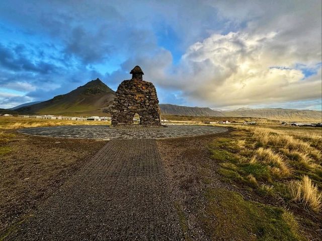 The Coastal Beauty of Arnarstapi The Coastal Beauty of Arnarstapi