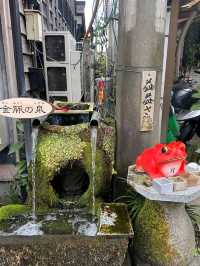 阿蘇神社門前町商店街喝一口泉水