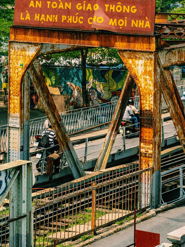 越南🇻🇳龍邊橋 越南🇻🇳龍邊橋