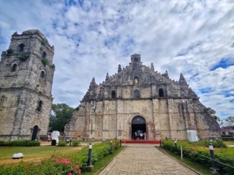 การเดินทางผ่านจังหวัดอิโลโคส นอร์เต ประเทศฟิลิปปินส์: จากโบสถ์มรดกโลกสู่พายุทรายในทะเลทราย | การผจญภัยของเด็กวัยหัดเดิน