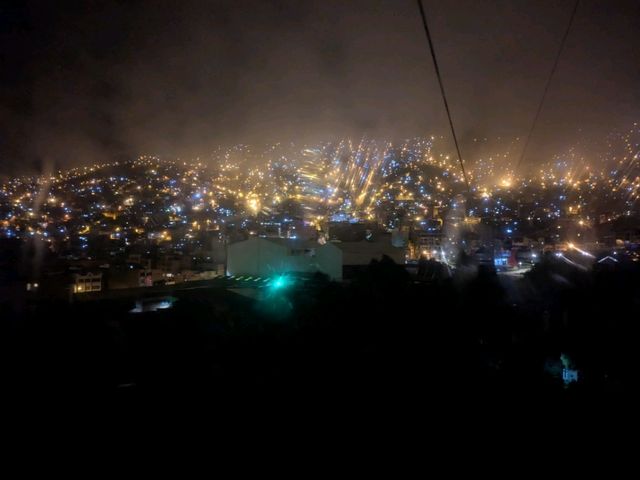 ラパス、ケーブルカーでの夜景