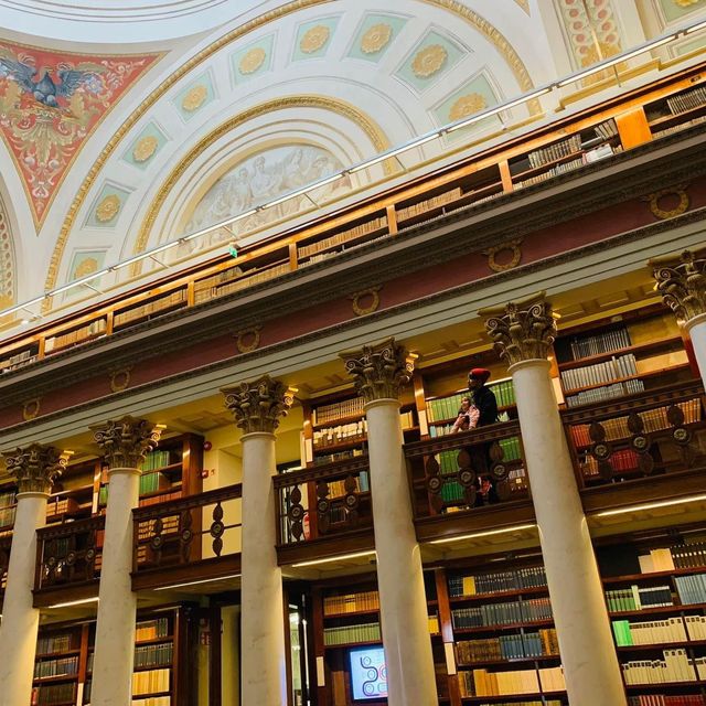 芬蘭🇫🇮景點-芬蘭國家圖書館