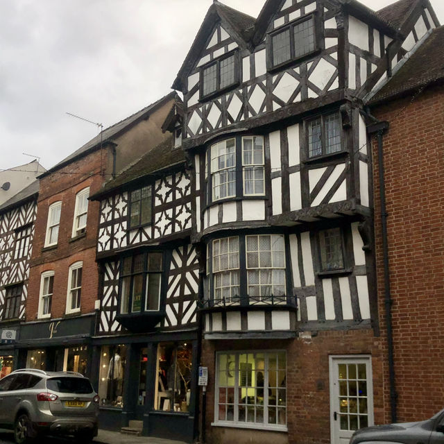 Lovely Ludlow