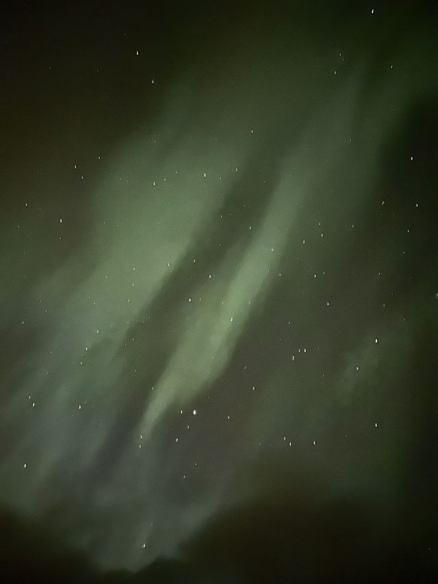 ❄️ Iceland Adventure: Waterfalls, Black Sand Beaches & Northern Lights Magic 🇮🇸✨