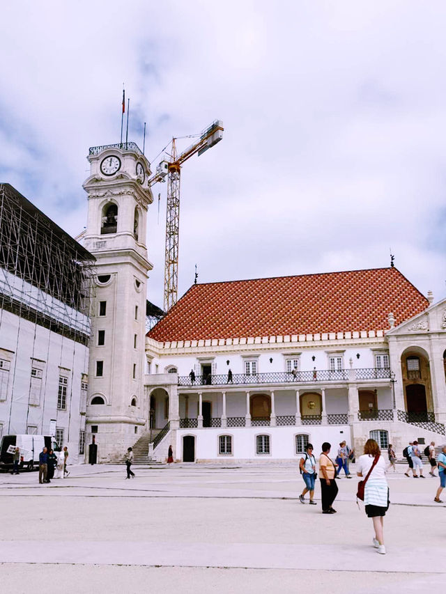 🎒💸 Backpacker Essentials: Coimbra on a Budget