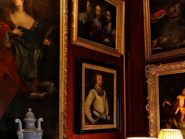 🏛 Sledmere House, Yorkshire – Georgian Grandeur with Lived-In Charm