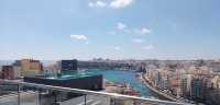 Strategically located, ideal city centre view and plenty of places to visit close by