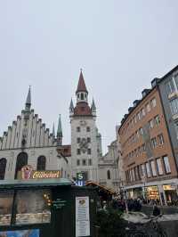 München: Where History Meets Gemütlichkeit 🇩🇪✨
