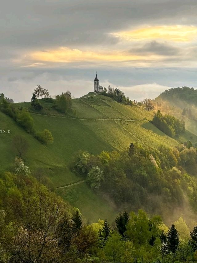 ⛪✨ “Heaven on a Hill: My Sunrise at Jamnik Church” 🌄📸