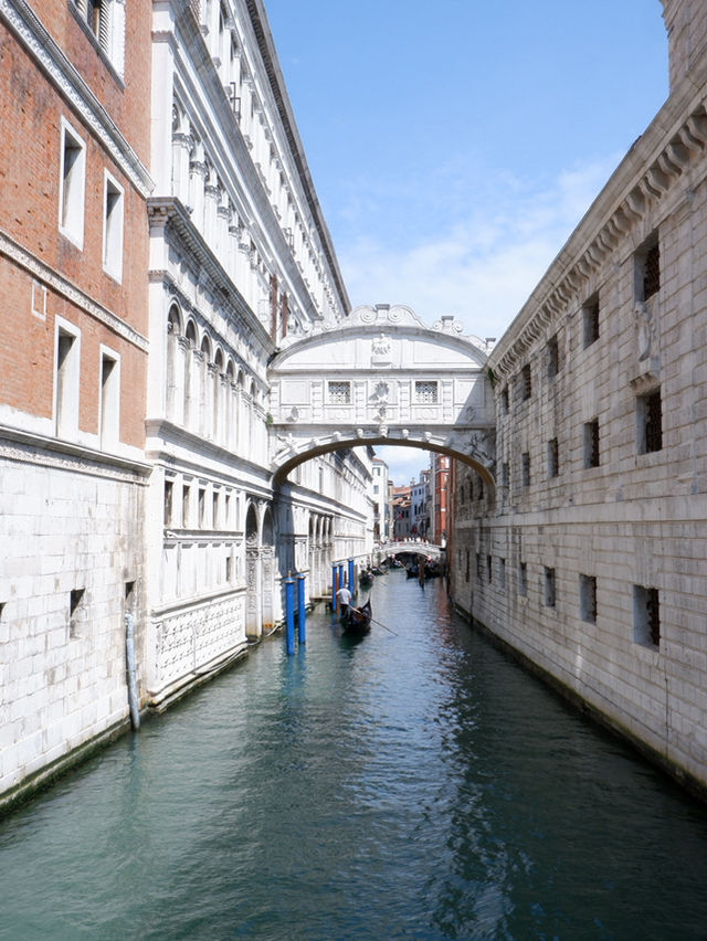 รีวิว Bridge of Sighs เสียงถอนใจแห่งเวนิส