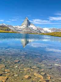 Switzerland – Lake Stellisee & Matterhorn Reflection 