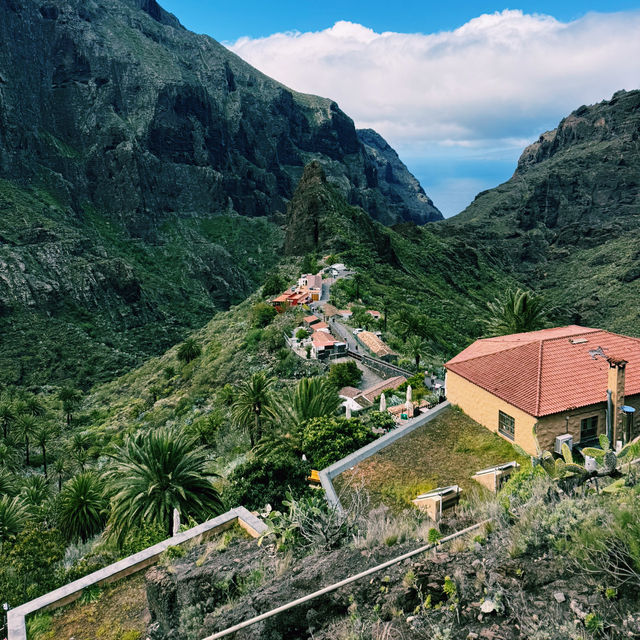 Tenerife on a Budget: Volcanoes, Villages & Waves Tenerife on a Budget: Volcanoes, Villages & Waves