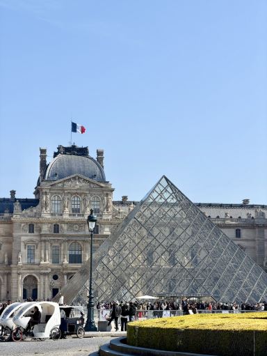 パリ・ルーヴル美術館：世界で最も有名なアートの殿堂を巡る 。 | Trip
