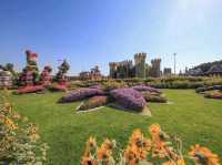 A Floral Oasis of Wonders! 🇦🇪