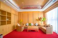冕宁彝海結盟大酒店是一家位於冕宁縣城鄉鎮的高檔型酒店