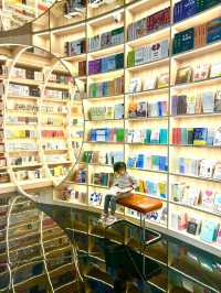 深圳首發新進潮流書店