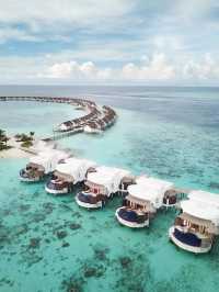 Maldives: A dream escape under the blue sea and sky! 🏝️✨🌊