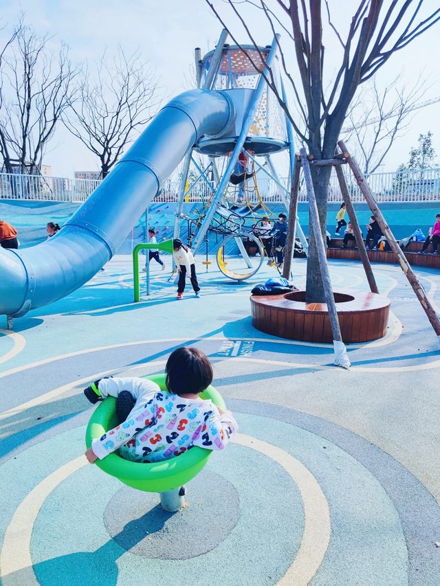 2/18實拍上海市區巨型全新免費兒童 樂園!