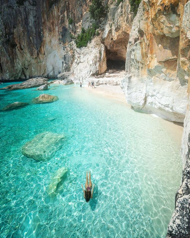 🏝️📸 Unveiling the Treasures of Sardinia: Explore the Island Paradise! ☺️