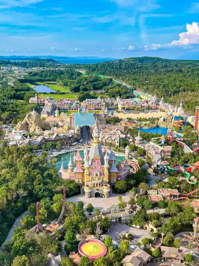 Vietnamese version of Disneyland ♥️🤩
